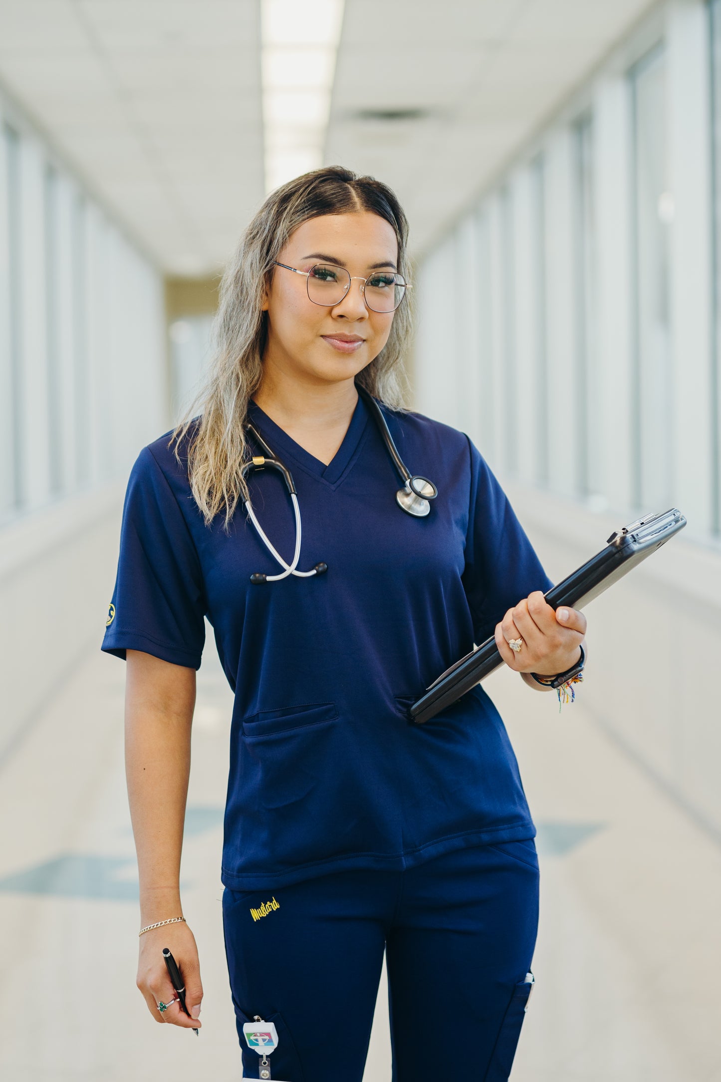 Women's Navy Blue Short Sleeve Double Pocket Scrub Top