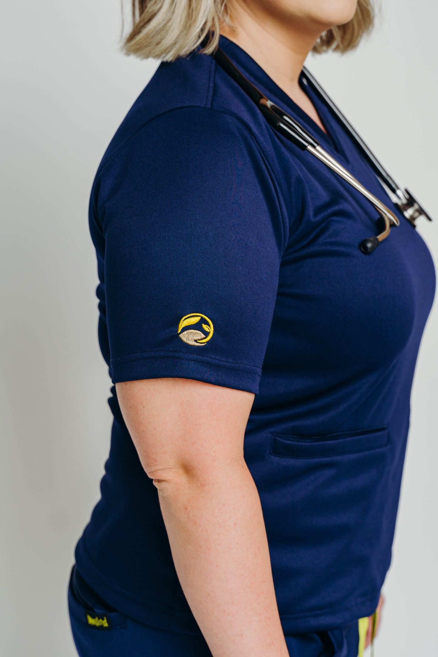 Women's Navy Blue Short Sleeve Double Pocket Scrub Top