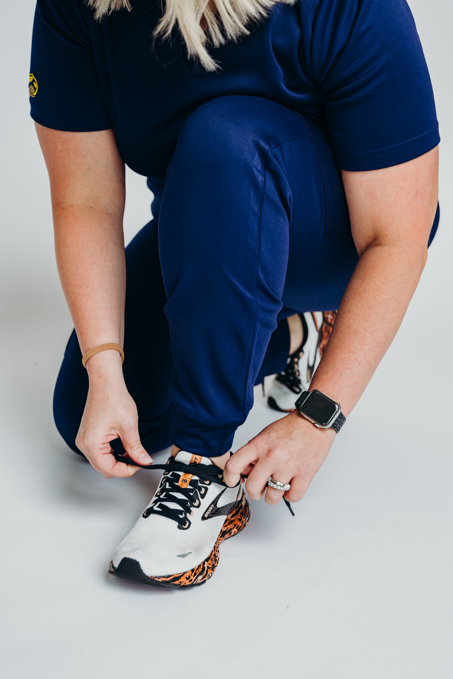 Women's Navy Blue Mid Rise Scrub Joggers