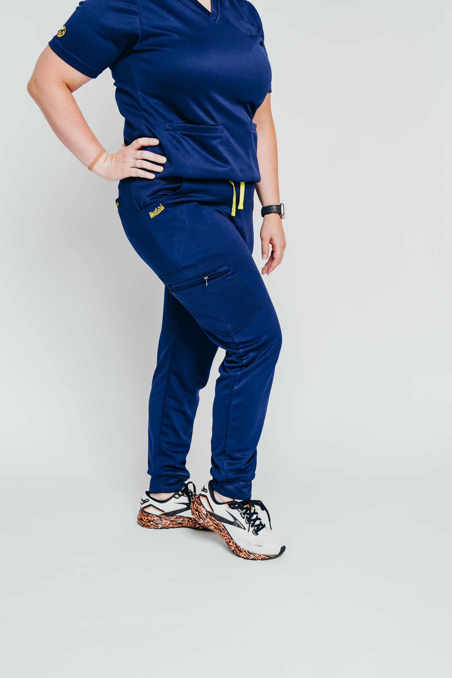 Women's Navy Blue Mid Rise Scrub Joggers